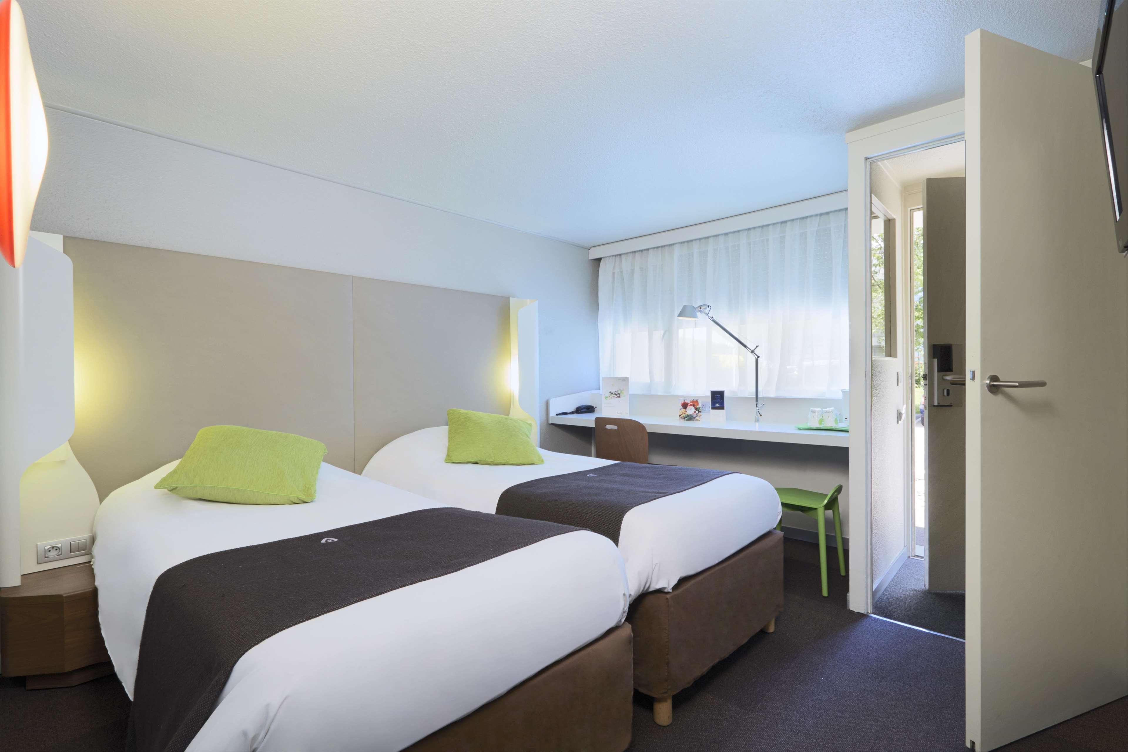Campanile Chambery Hotell Eksteriør bilde