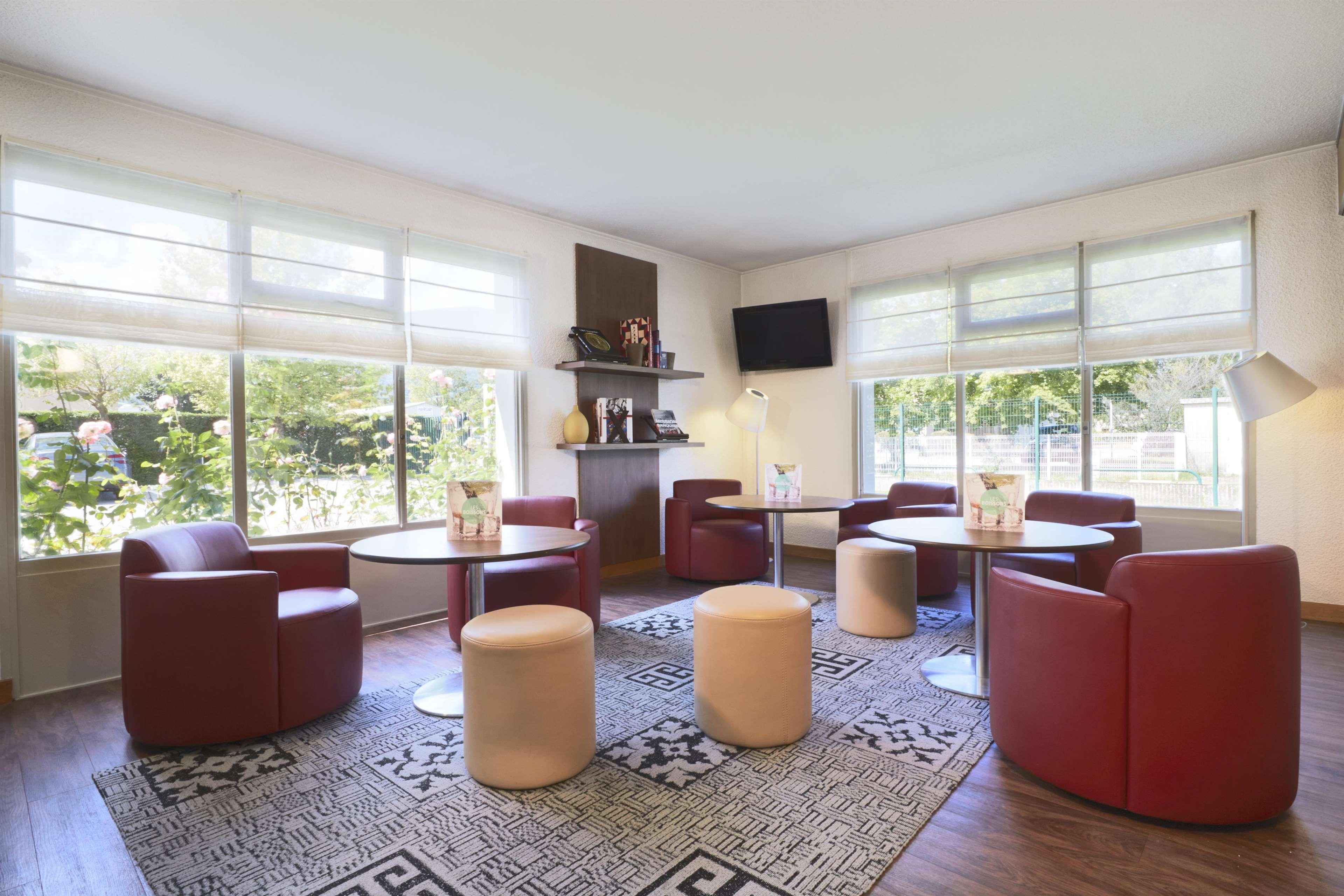 Campanile Chambery Hotell Eksteriør bilde